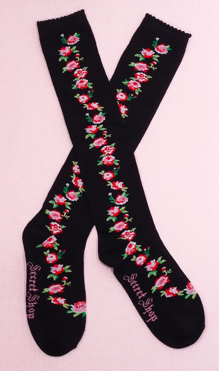 Secret Shop Red Rose Bouquet Gothic Lolita Socks